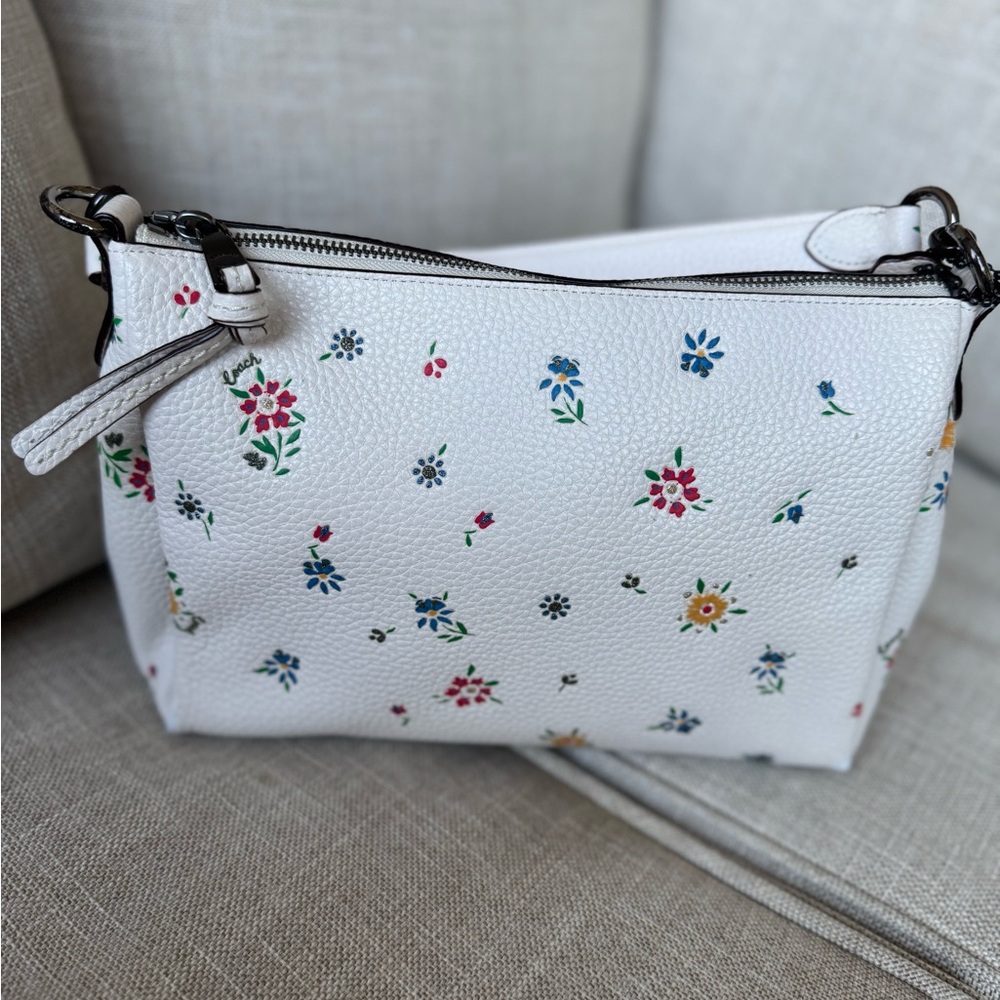 Coach Shay Crossbody Bag With Wildflower Print pebbled leather - Picture 6 of 17